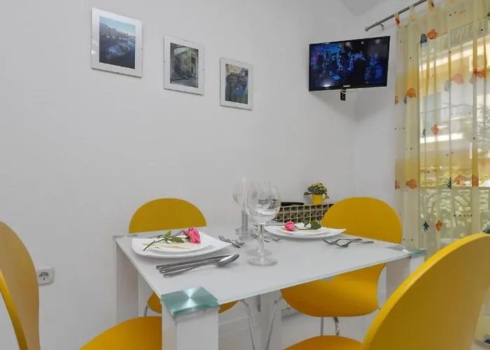 Smiljka * Макарська